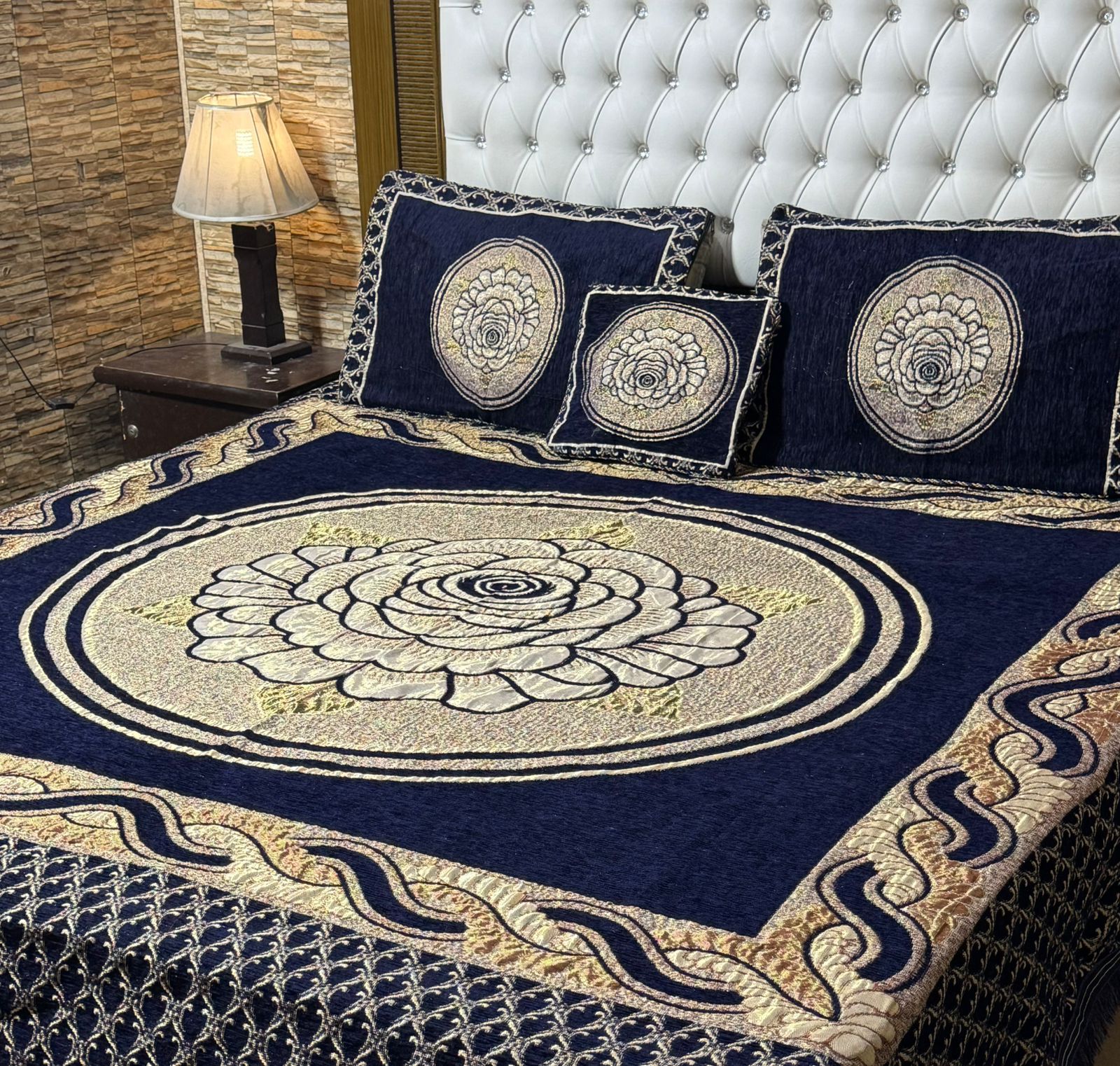 4Pc Velvet Jaquard Bedsheet (Ds No 1025)
