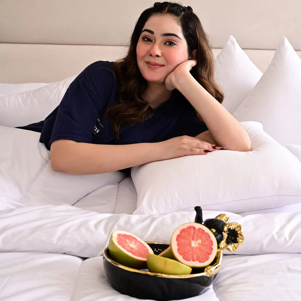 9 PCs White Filling Deal(4 Cuhsions+4 Pillows+Quilt)