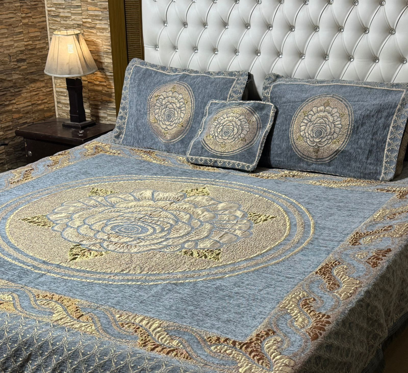 4Pc Velvet Jaquard Bedsheet (Ds No 1035)