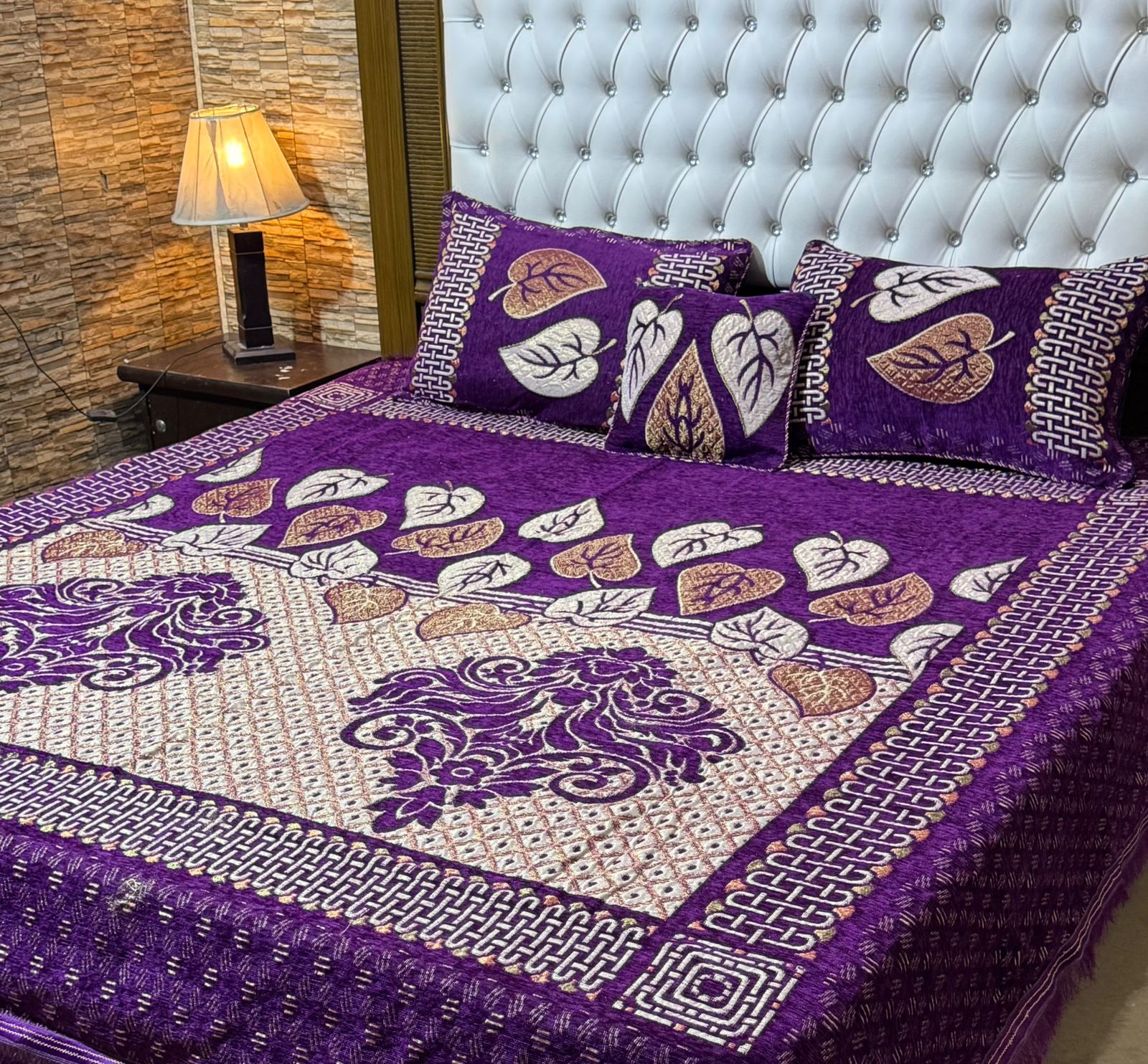 4Pc Velvet Jaquard Bedsheet (Ds No 1018)