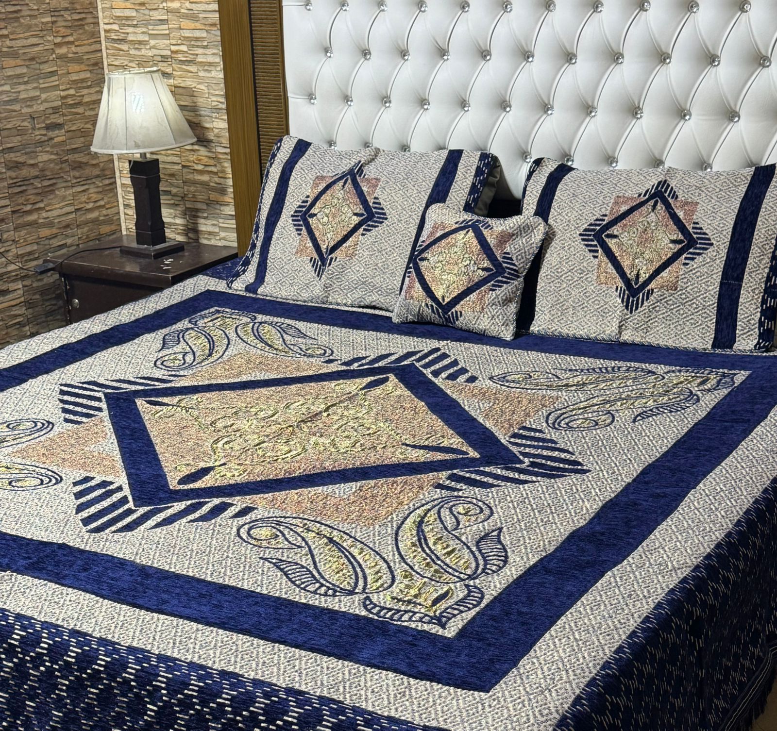 4Pc Velvet Jaquard Bedsheet (Ds No 1015)