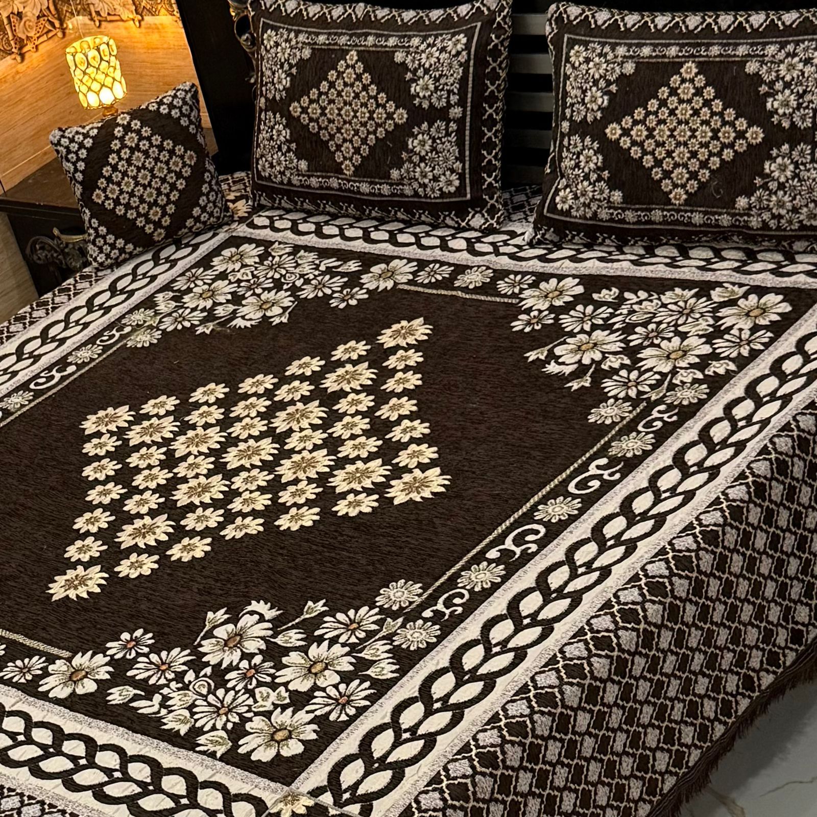 4Pc Velvet Jaquard Bedsheet (Ds No 1046)