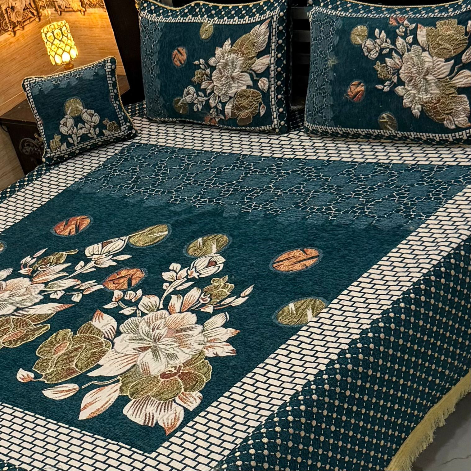 4Pc Velvet Jaquard Bedsheet (Ds No 1052)