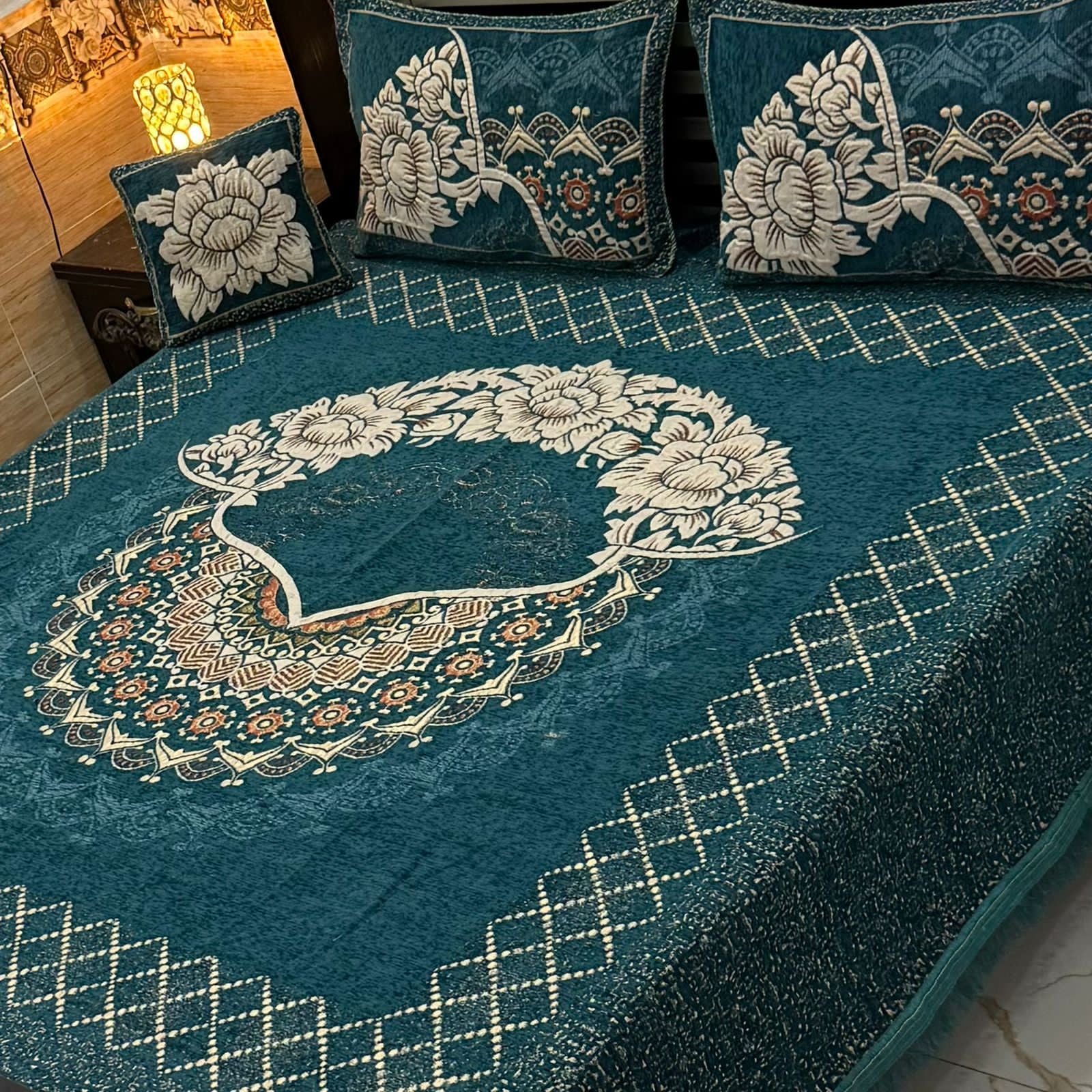 4Pc Velvet Jaquard Bedsheet (Ds No 1060)