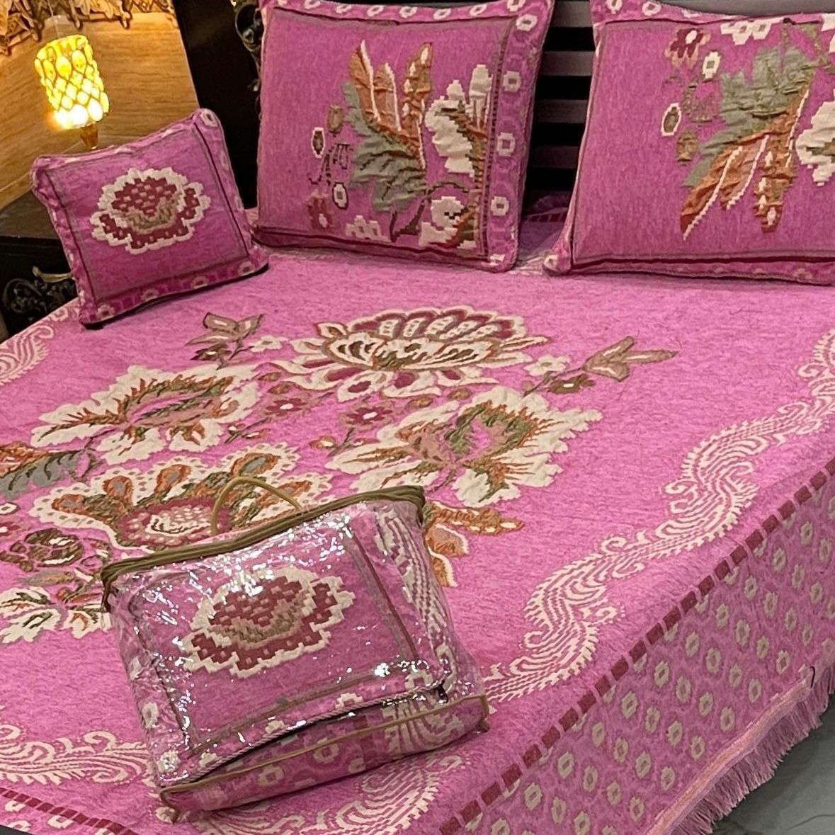4Pc Velvet Jaquard Bedsheet (Ds No 1065)