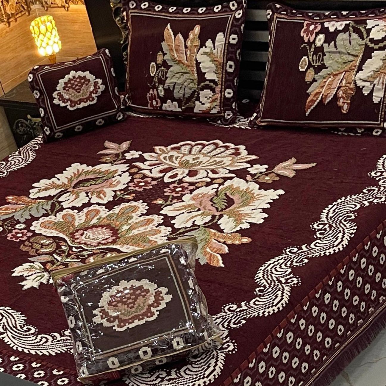 4Pc Velvet Jaquard Bedsheet (Ds No 1064)