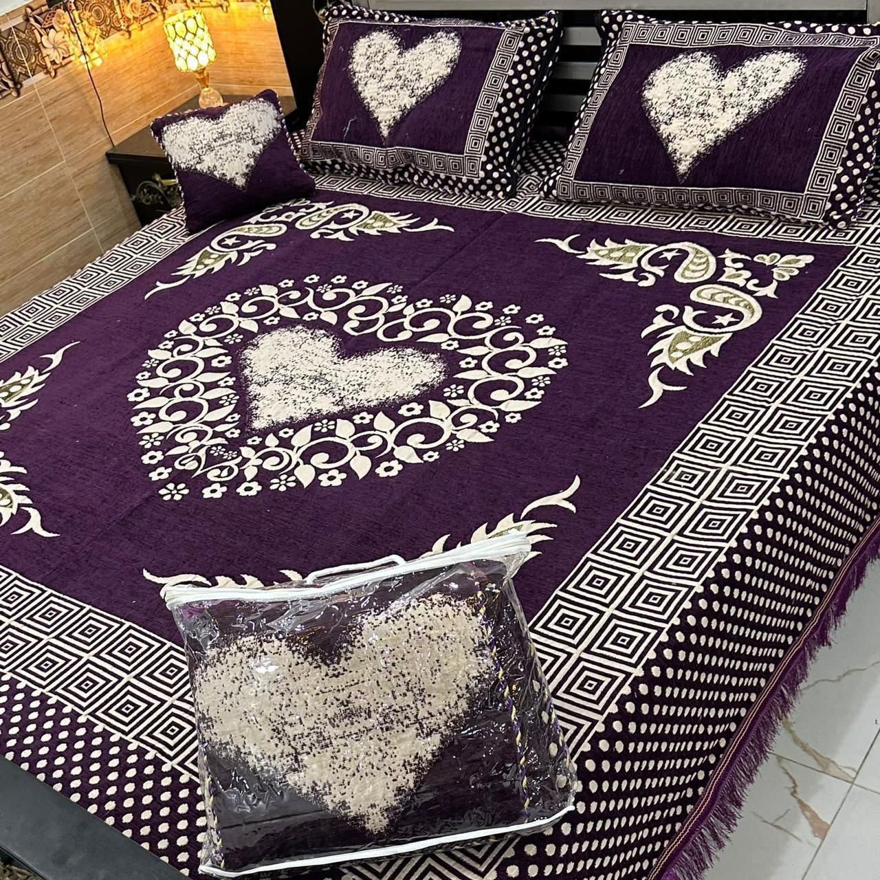 4Pc Velvet Jaquard Bedsheet (Ds No 1090)