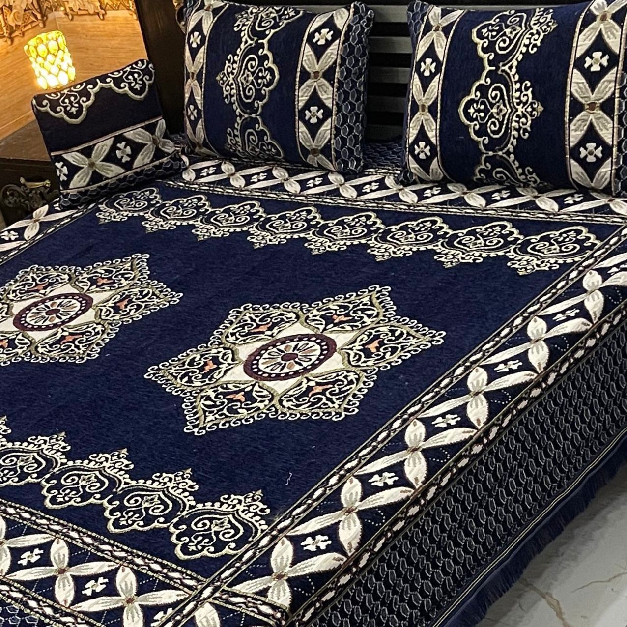 4Pc Velvet Jaquard Bedsheet (Ds No 1094)