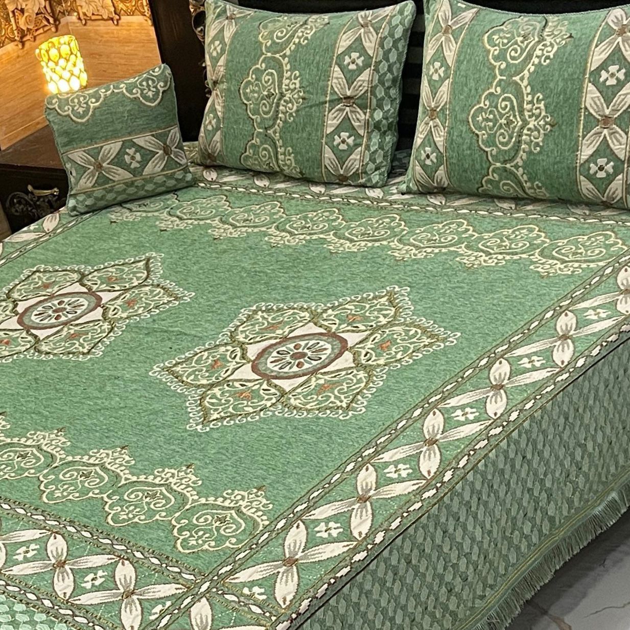 4Pc Velvet Jaquard Bedsheet (Ds No 1095)