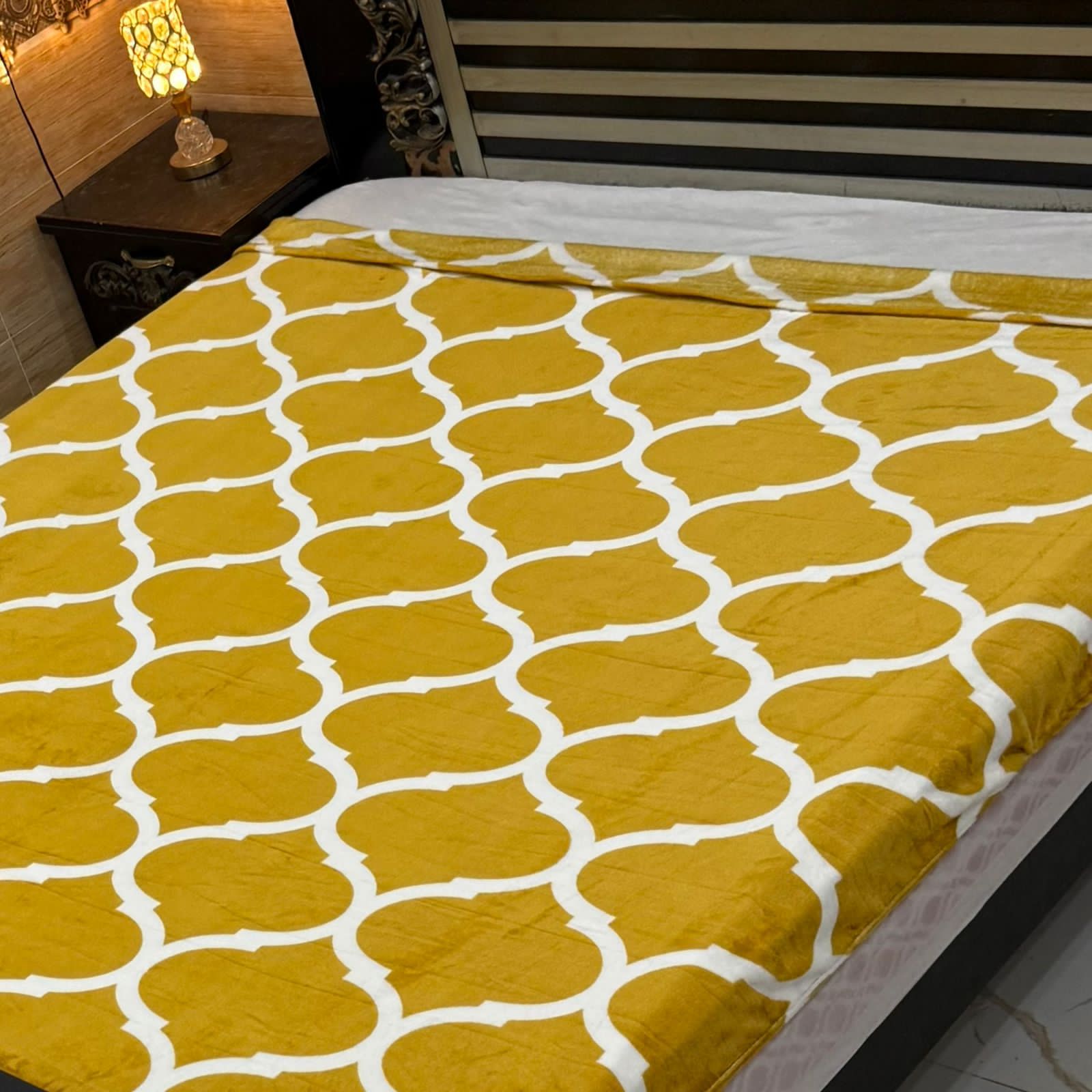 Luxury Summer AC  Blanket(Yellow Laria)
