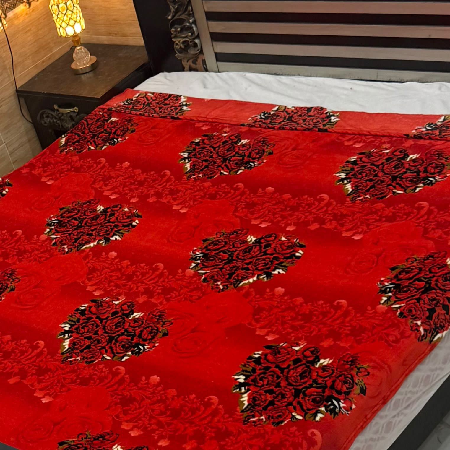 Luxury Summer AC  Blanket(Mahroon Heart)
