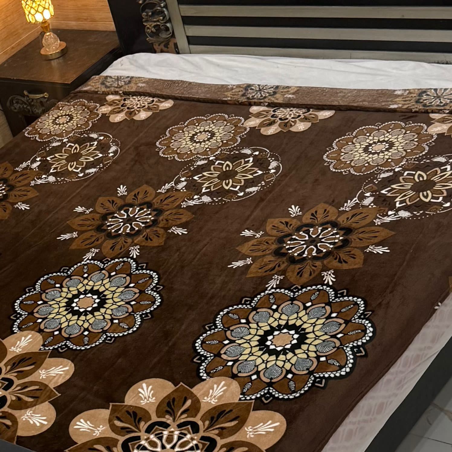 Luxury Summer AC  Blanket(Chocklate)