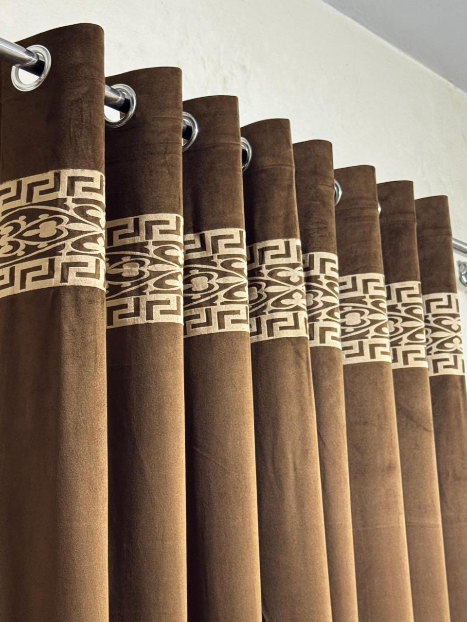 ⚜️ Velvet  Executive Curtain - Top border aplic design✨