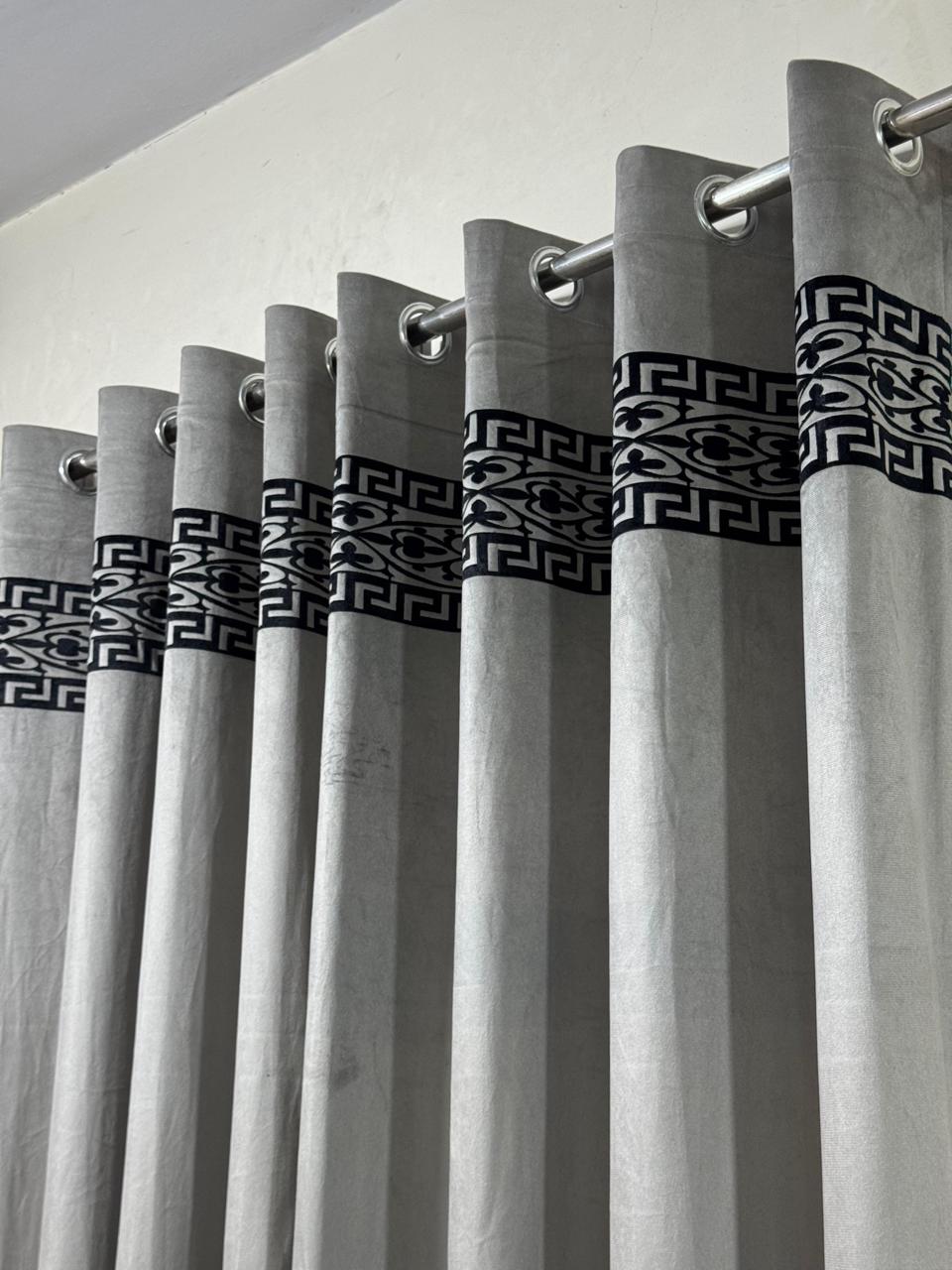 ⚜️ Velvet  Executive Curtain - Top border aplic design✨