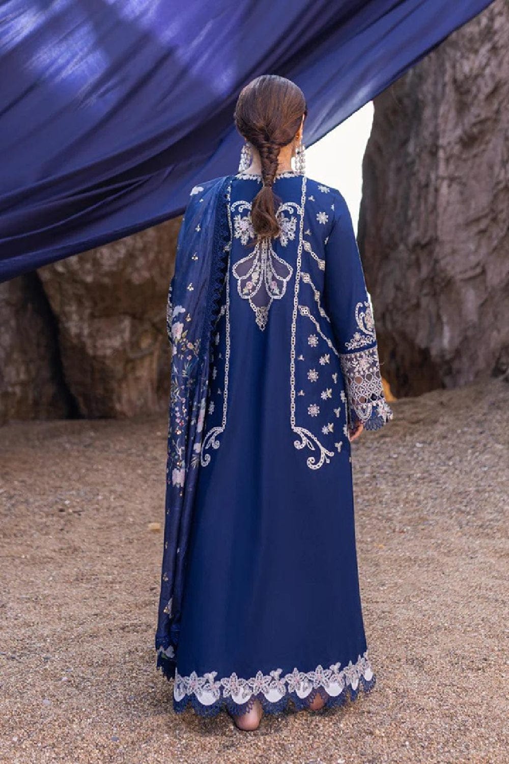 QALAMKAR | SAHIL KINARAY | 3 PC LUXURY LAWN